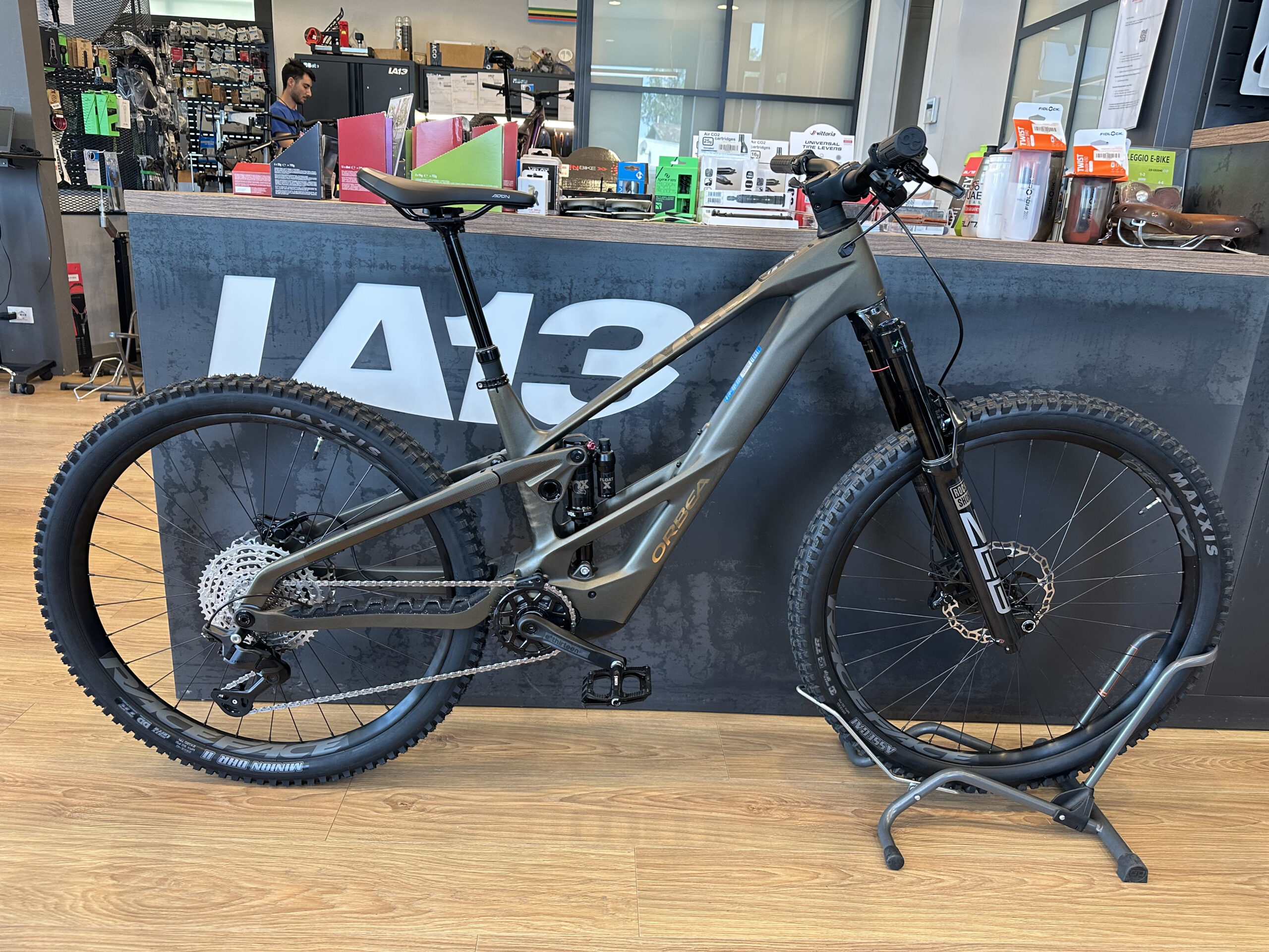 Orbea Wild LT M-Team RS '27 - immagine 2