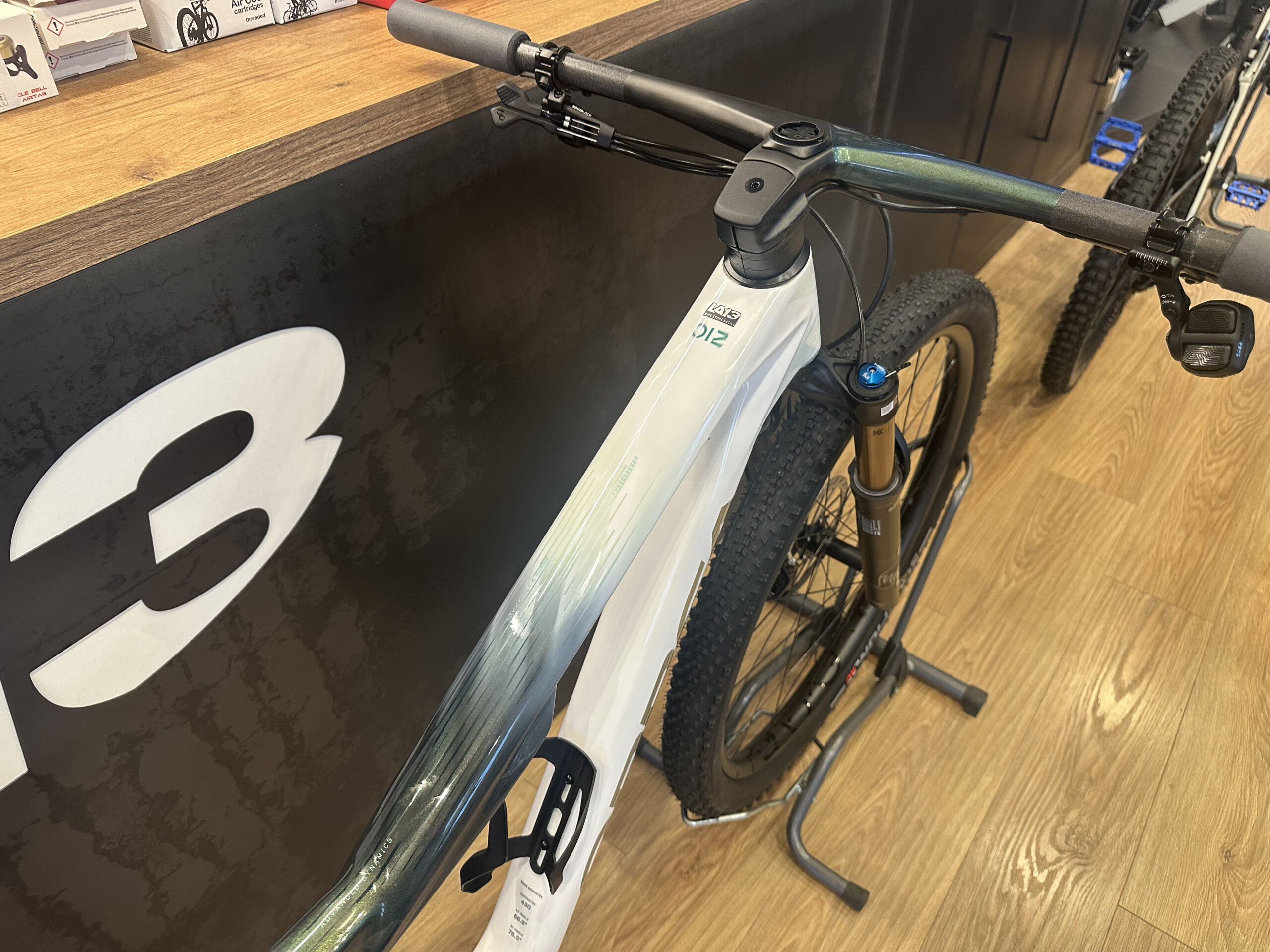 Orbea Oiz M-Team AXS '27 - immagine 6